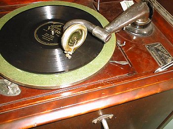 victrola turntable